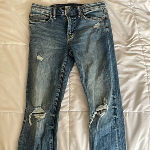 American Eagle dark blue skinny jeans 29x32